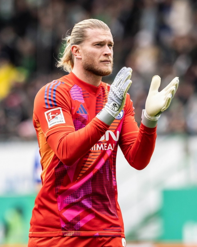 沙爾克04官方：卡里烏斯左小腿肌肉結(jié)構(gòu)性受傷，賽季報銷