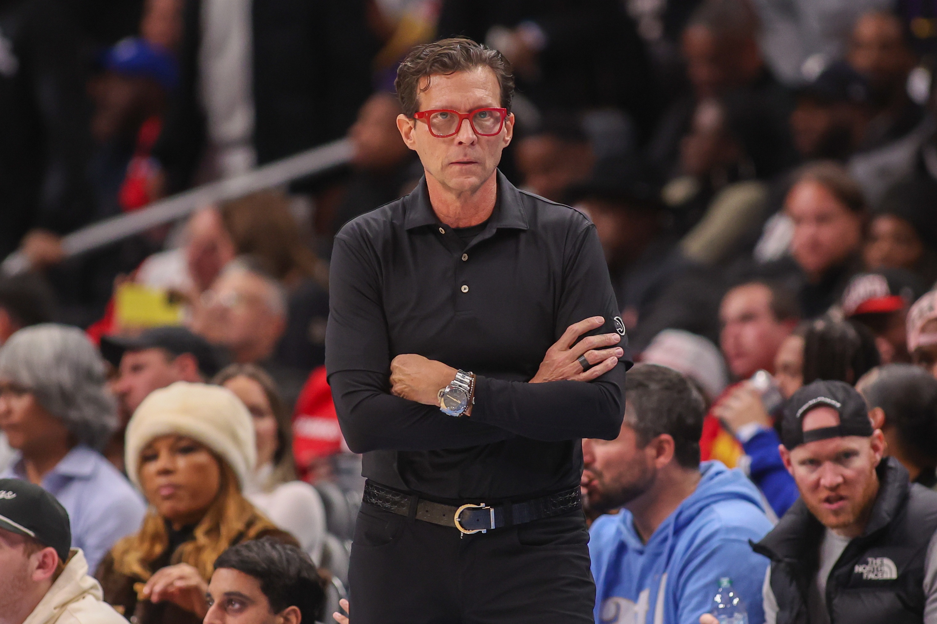 名記：澳大利亞男籃有意聘請斯奈德?lián)沃鹘叹? /></p><p>2月1日訊 據(jù)The Stein Line記者Jake Fischer報(bào)道，澳大利亞國家隊(duì)有意聘請老鷹主教練斯奈德?lián)沃鹘叹殹?/p><p>消息人士透露，澳大利亞男籃執(zhí)行總經(jīng)理杰森-史密斯本周已飛往美國，與斯奈德以及至少另一位該職位候選人、華盛頓奇才隊(duì)助理教練亞當(dāng)-卡蓬會面。</p><p>消息人士還稱，魔術(shù)隊(duì)助理教練布雷特-布里爾邁爾以及前籃網(wǎng)隊(duì)和火箭隊(duì)助理教練威爾-韋弗也已就該職位進(jìn)行了多次面試。曾帶領(lǐng)德國隊(duì)在2023年國際籃聯(lián)籃球世界杯奪冠的加拿大籍教練戈登-赫伯特，也是該職位的最終候選人之一。</p>            </p>
                    <span>本文標(biāo)簽：</span>      <a class=