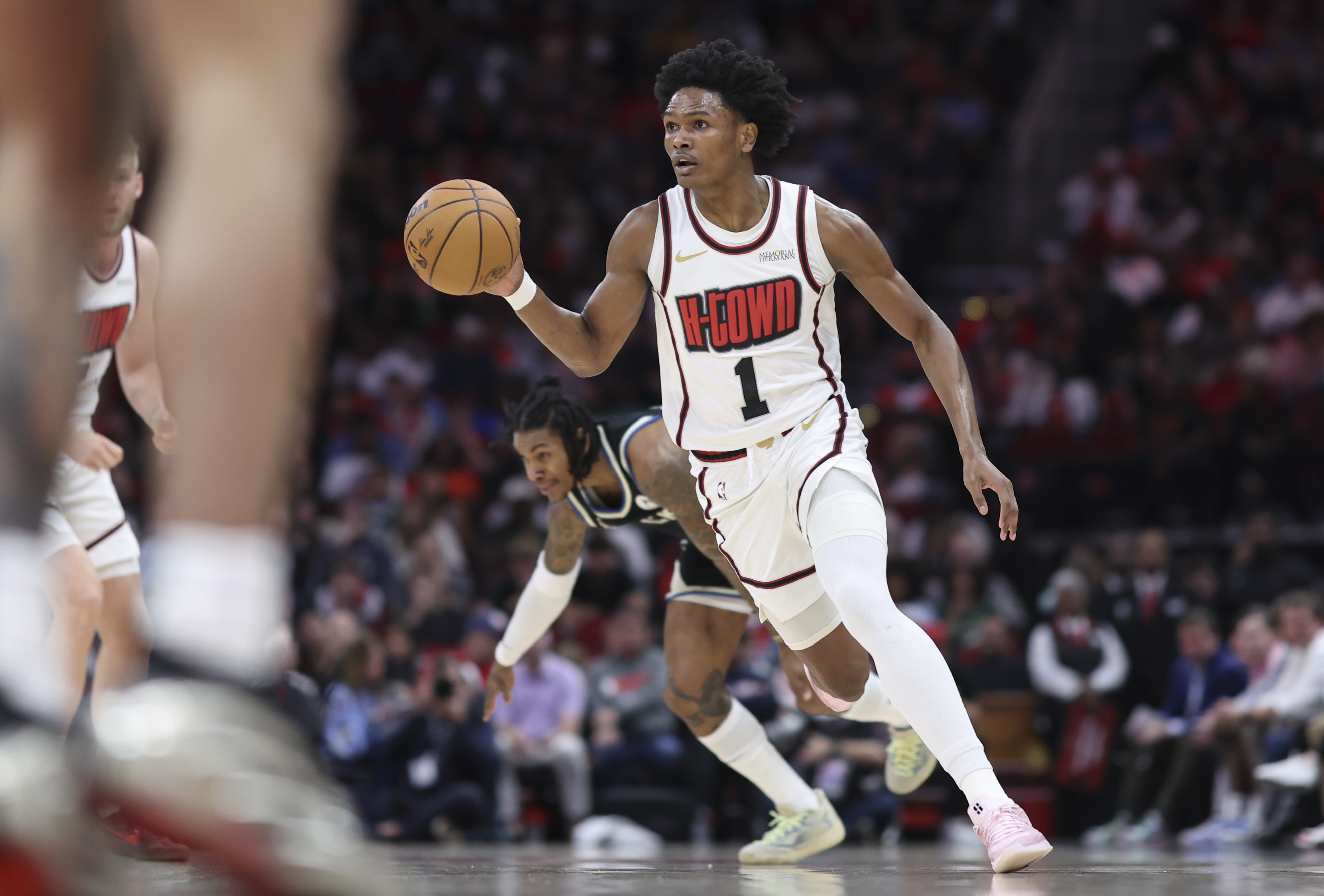 烏度卡:我們拓展阿門-湯普森的能力 他的助攻數(shù)并不少