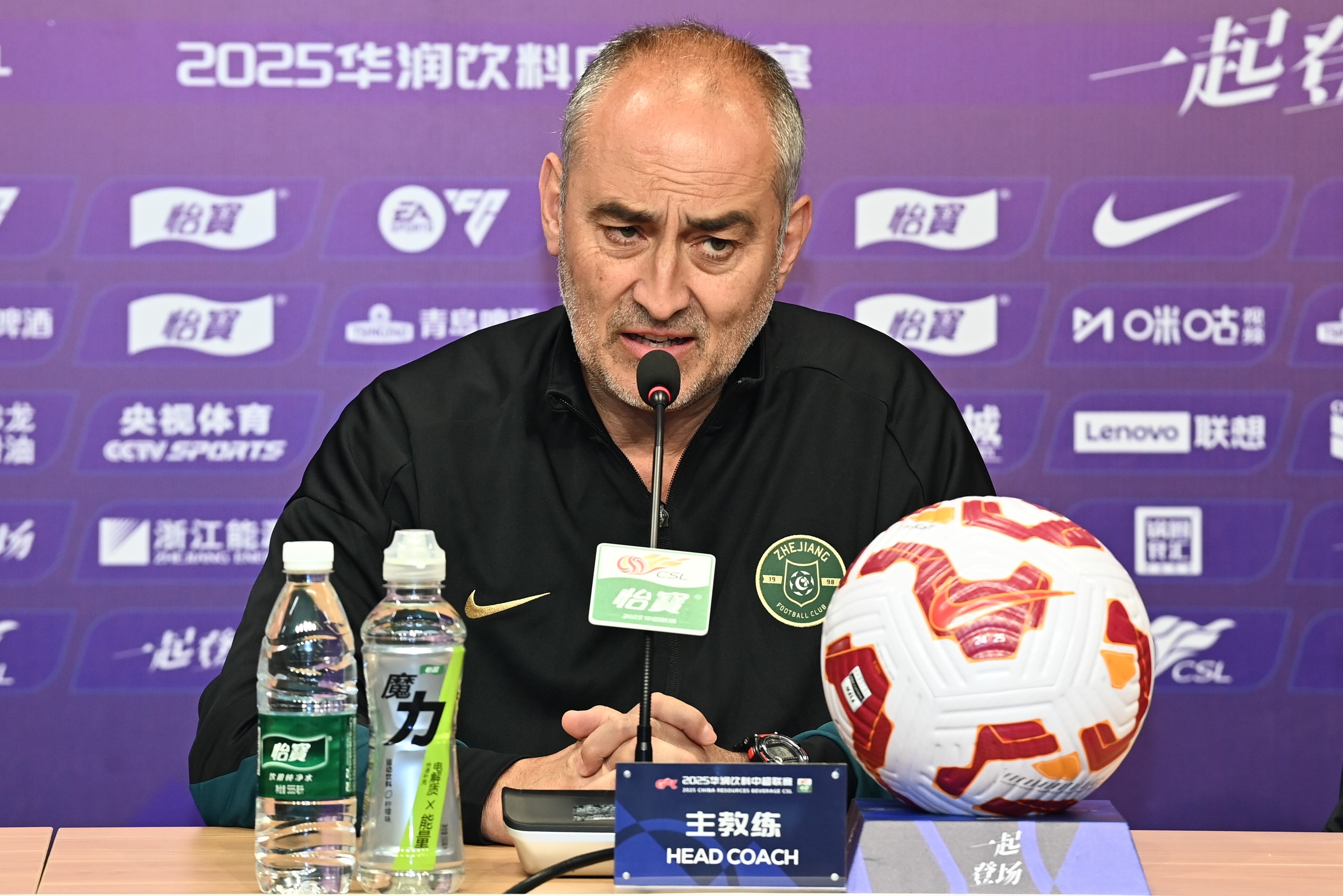 卡內(nèi)達：王鈺棟腳踝沒大礙，中超應(yīng)避免暴力犯規(guī)這是幫助中國足球